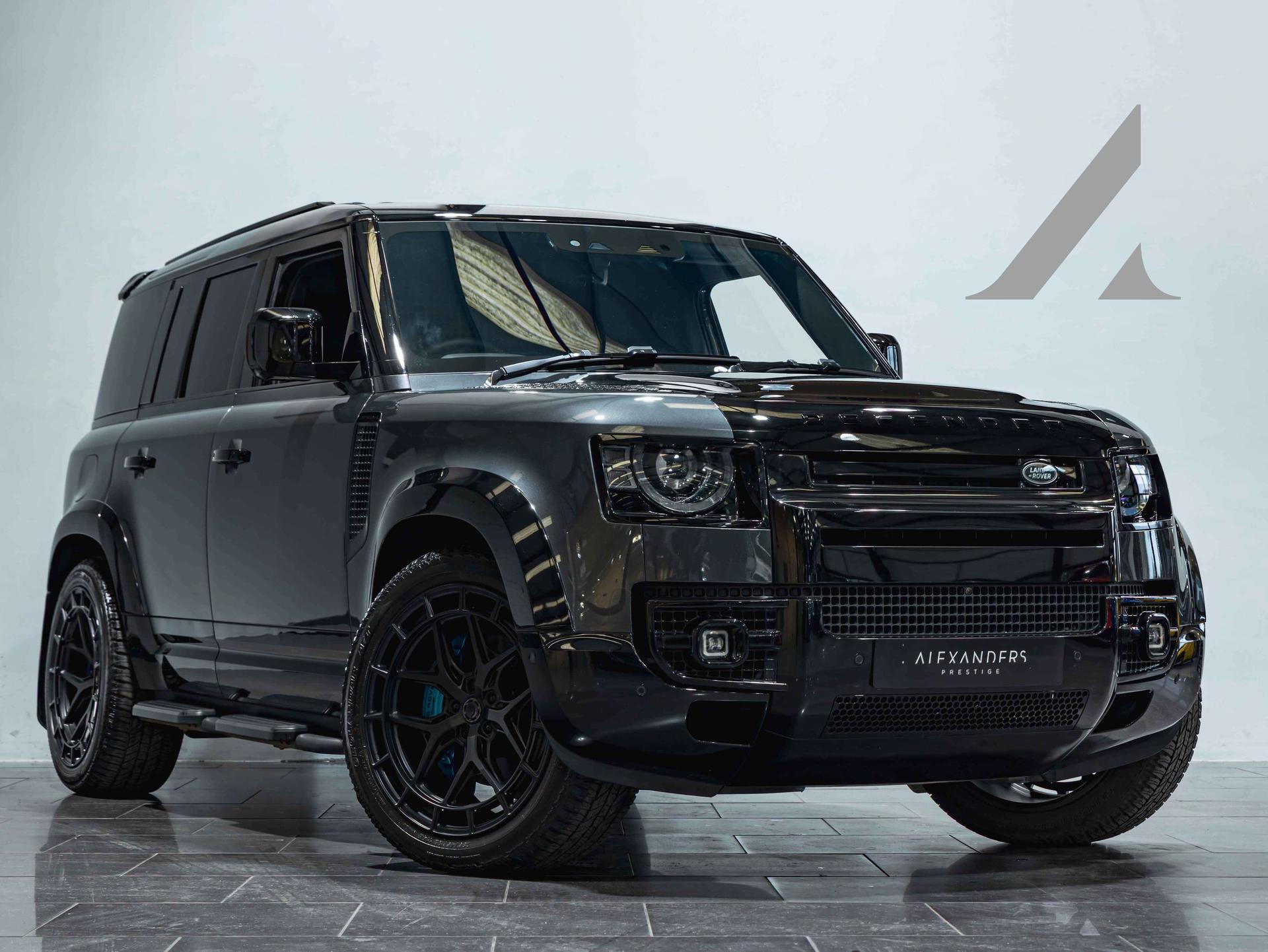 2024 (74) | Land Rover Defender...