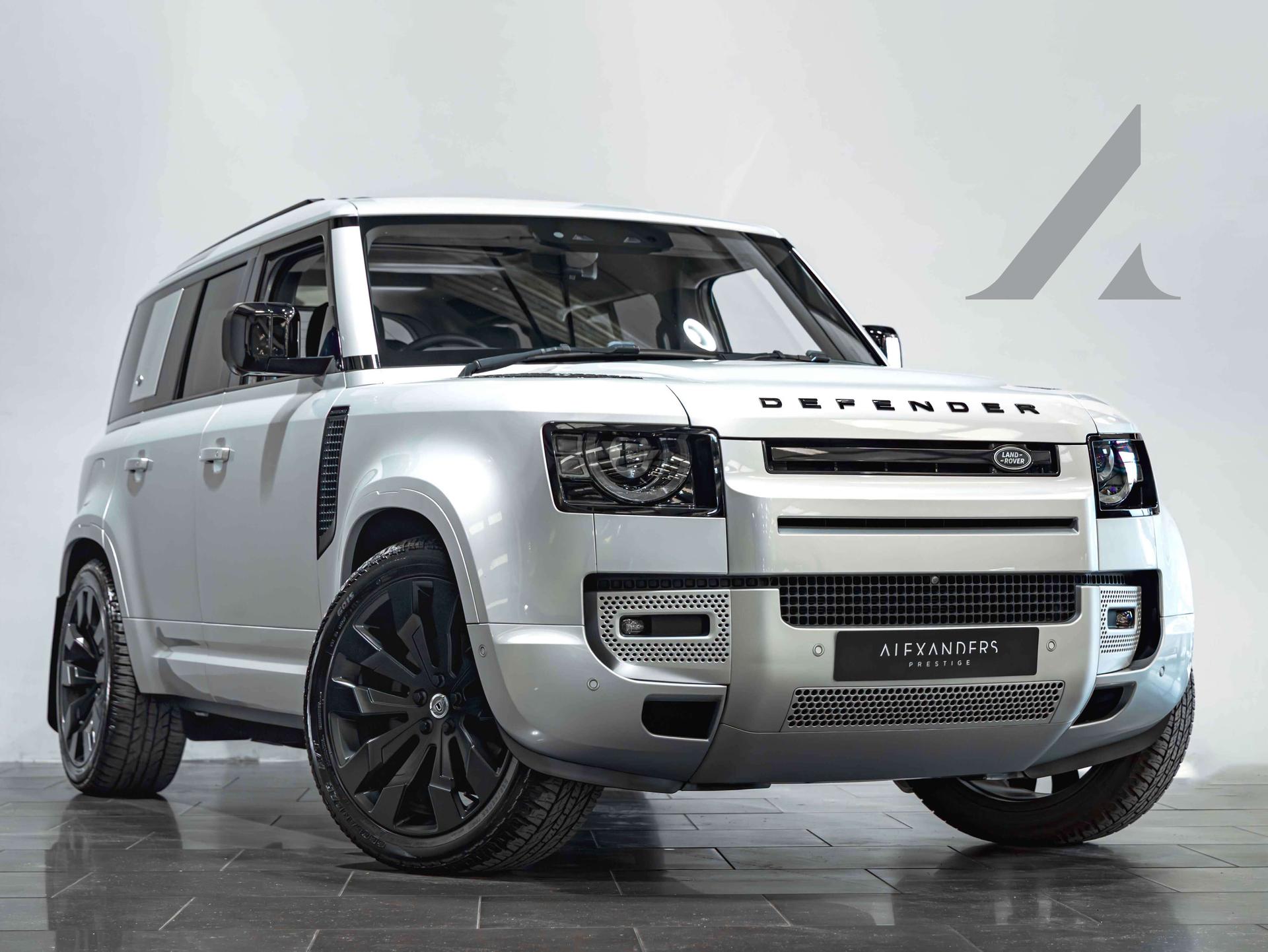 2022 (72) | Land Rover Defender...