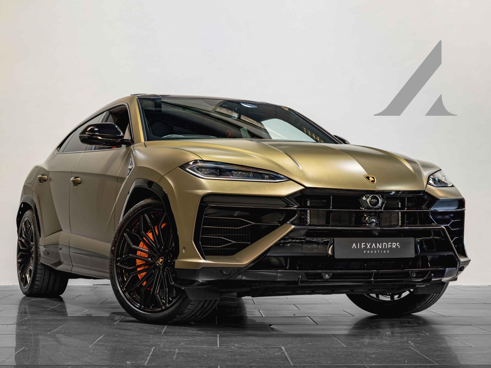 2025 (25) | Lamborghini Urus SE