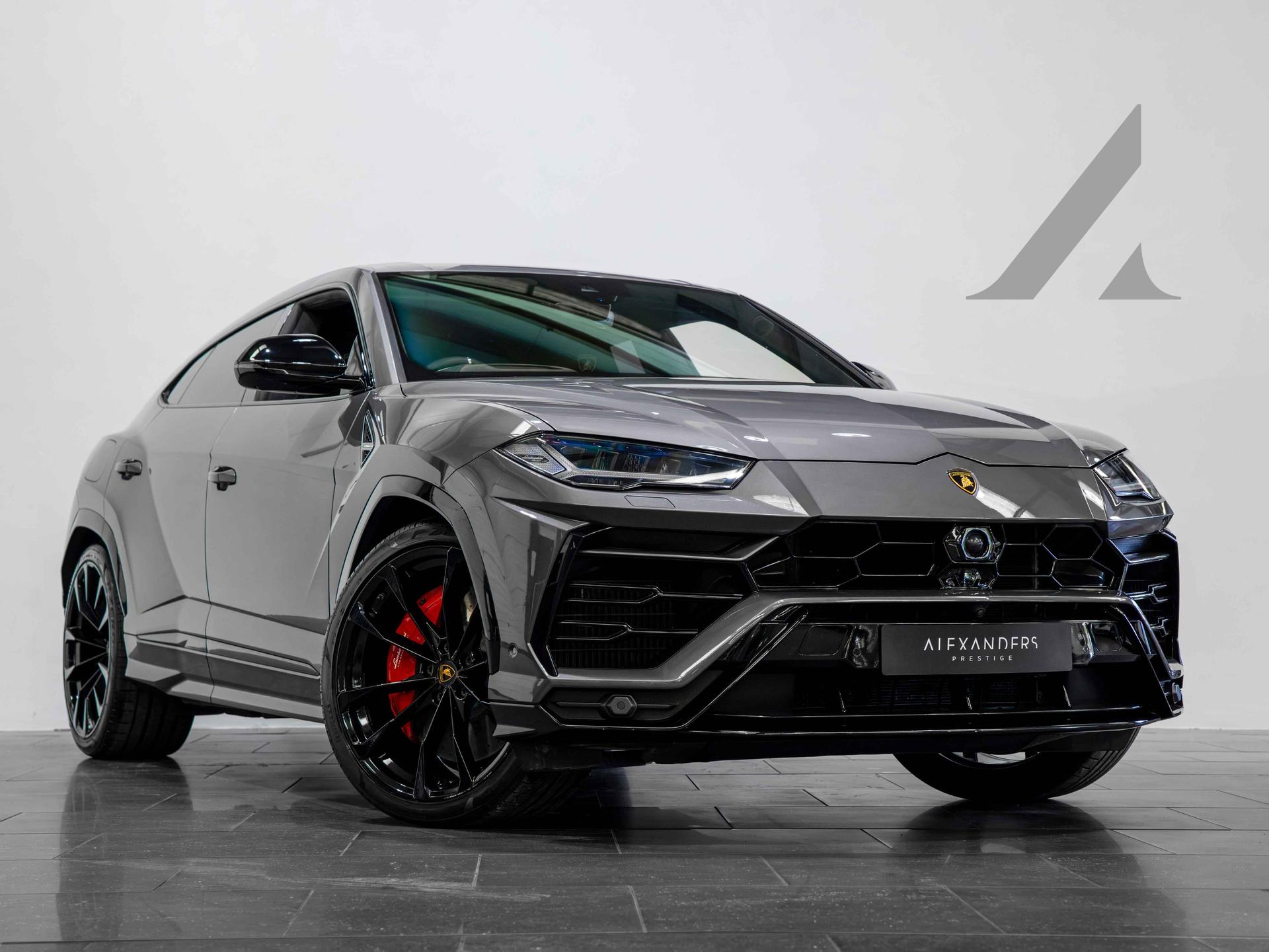 2022 (22) | Lamborghini Urus