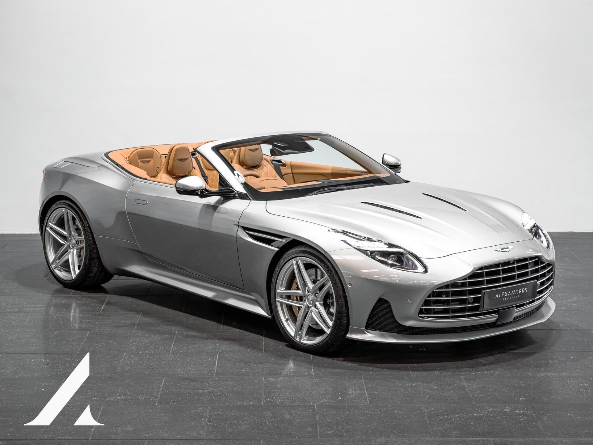 2026 (26) | Aston Martin DB12 Vol...