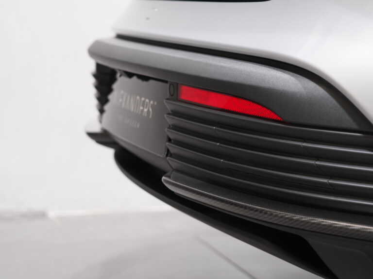 2022 (72) Porsche Taycan 4S Performance Plus 93kWh Auto - Image 1