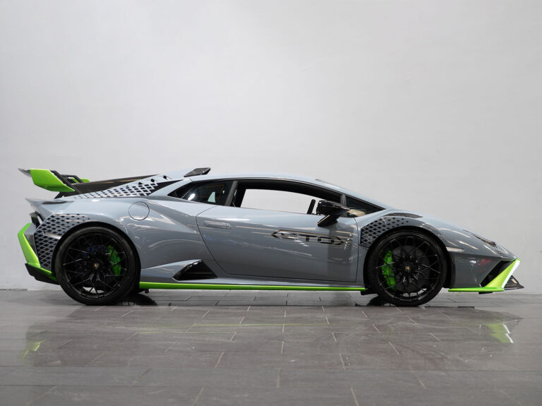 2022 (22) | Lamborghini Huracan STO - Image 5