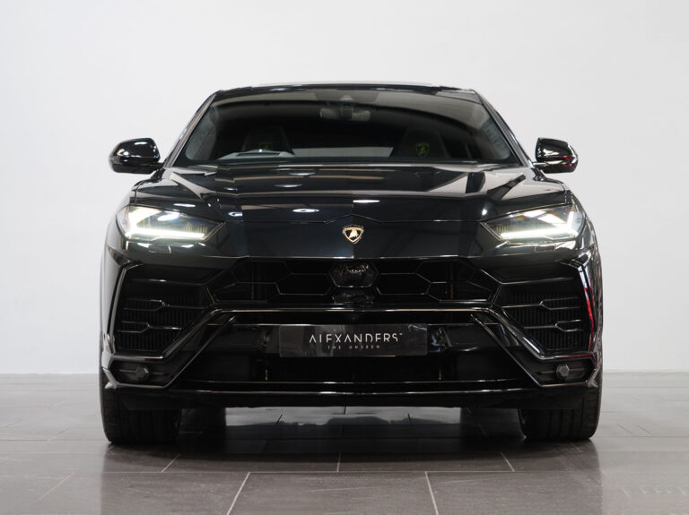 2019 (69) | Lamborghini Urus - Image 8