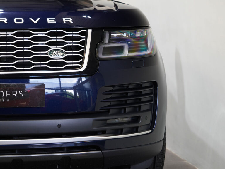 2020 (69) | Range Rover Vogue SDV6 - Image 17