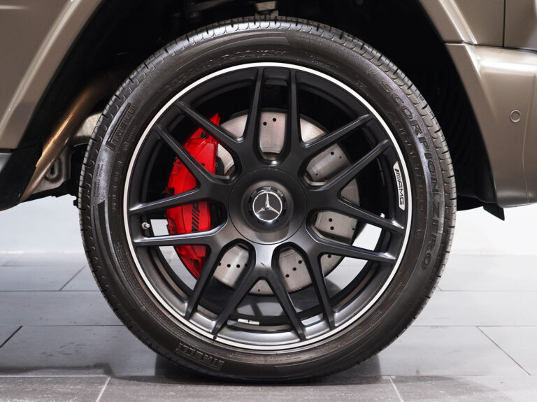 2023 (23) | Mercedes-Benz G63 AMG Carbon Edition - Image 7