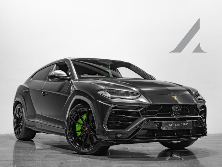 2022 (22) | Lamborghini Urus - Image 4