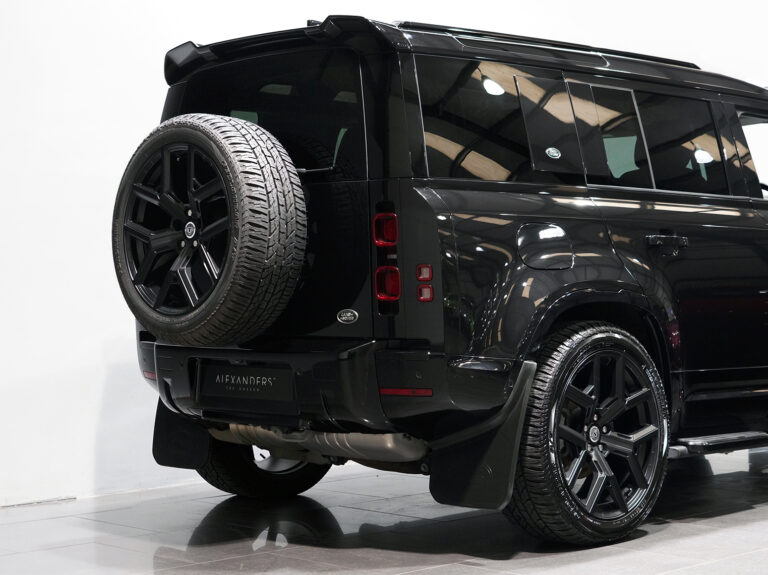 2022 (71) | Land Rover Defender 110 XS Edition D250 - Image 23