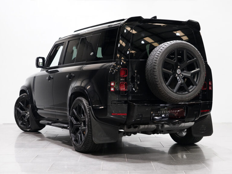 2022 (71) | Land Rover Defender 110 XS Edition D250 - Image 6