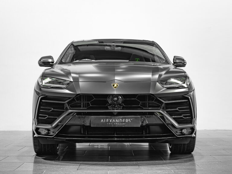 2022 (22) | Lamborghini Urus - Image 8
