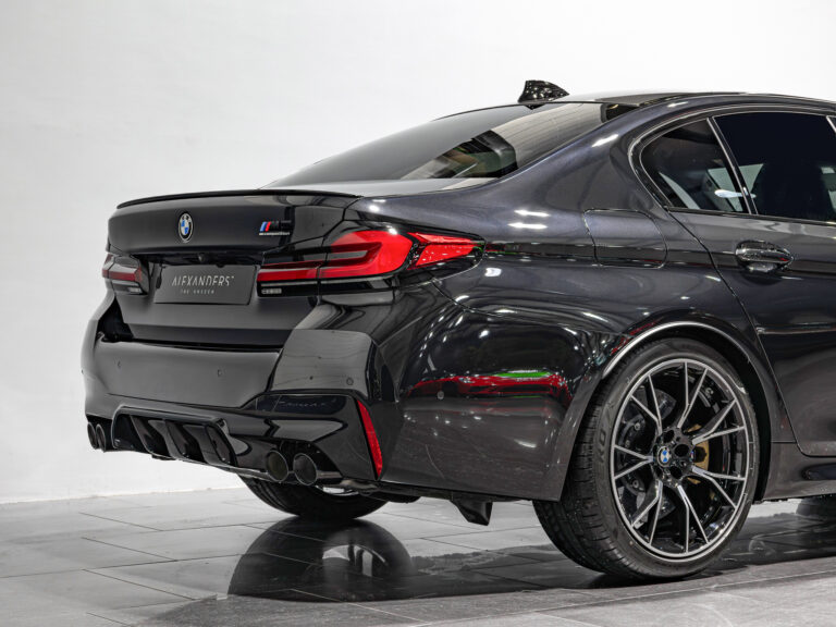 2023 (23) | BMW M5 Competition - Image 10