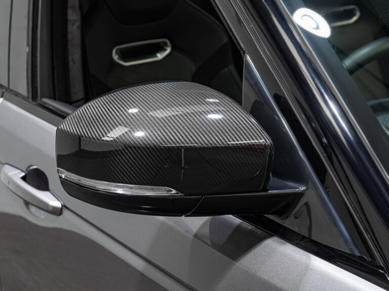 2021 (71) | Range Rover Sport SVR Carbon Edition - Image 2