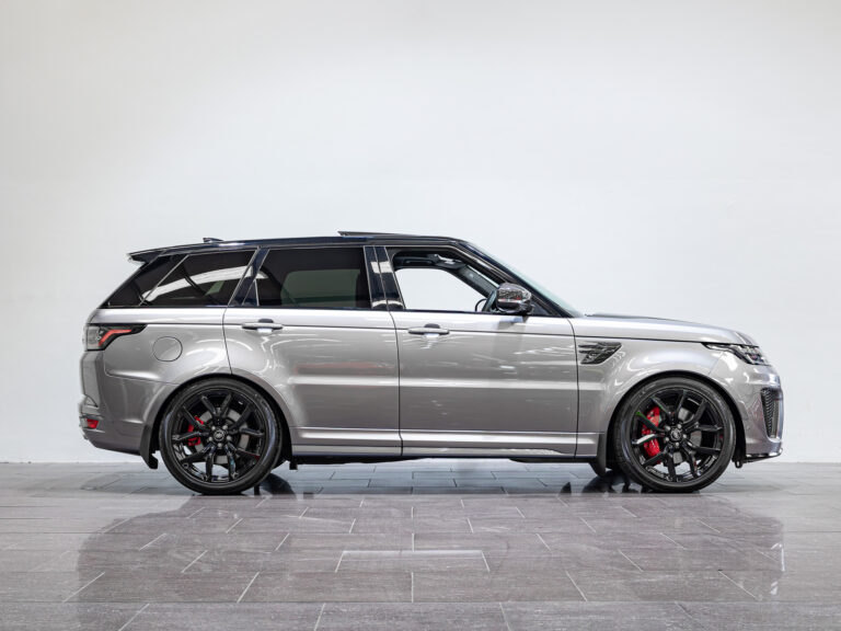 2021 (71) | Range Rover Sport SVR Carbon Edition - Image 5